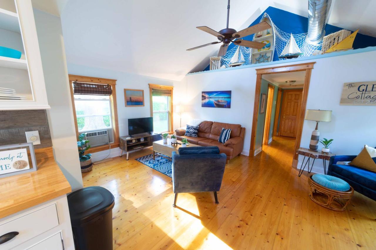 The Charming Glenn Cottage! Walk To Lake Michigan! Fennville 外观 照片